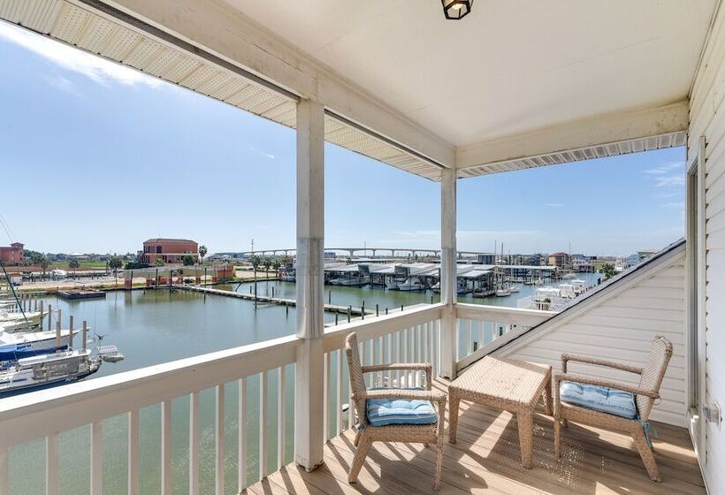 Waterfront Freeport Home: Deck & Private Boat Dock