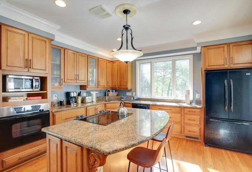 Waterfront Lusby Escape W/ Fire Pit & Kayaks!