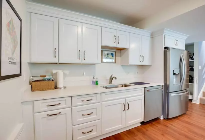 Waterfront Lusby Escape W/ Fire Pit & Kayaks!