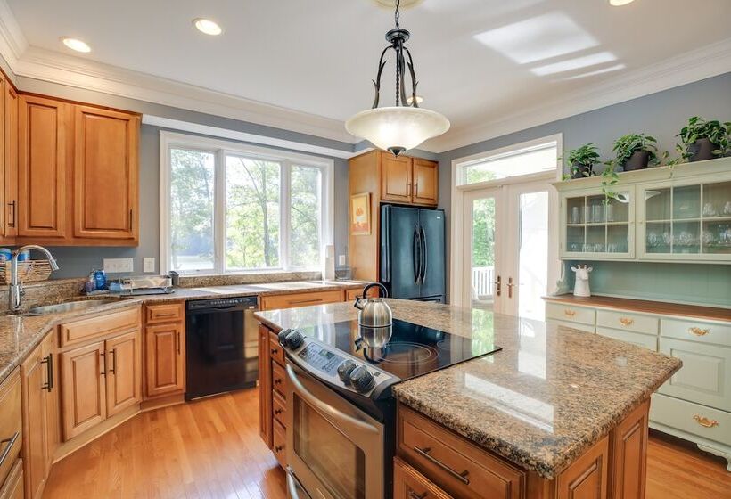 Waterfront Lusby Escape W/ Fire Pit & Kayaks!