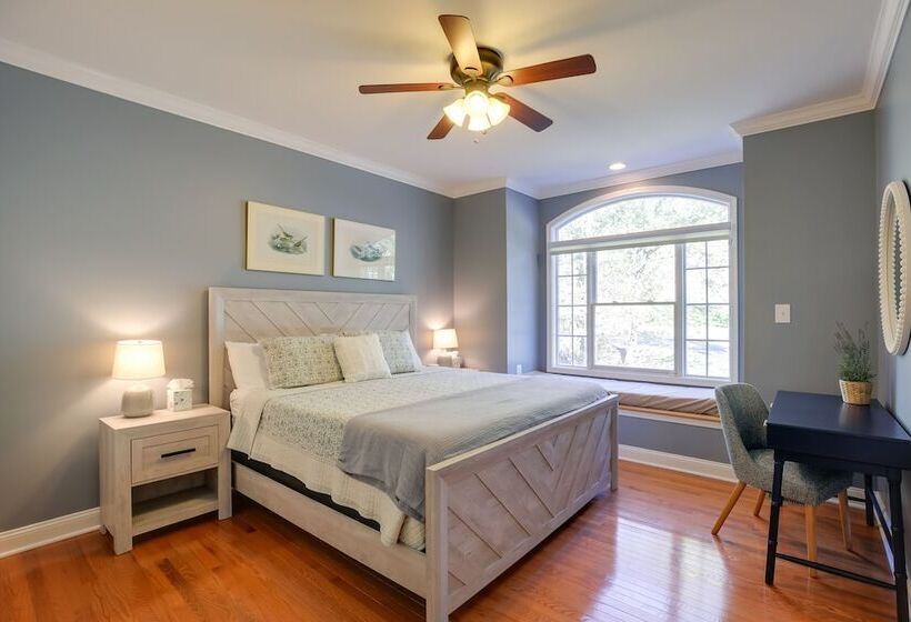 Waterfront Lusby Escape W/ Fire Pit & Kayaks!