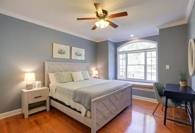 Waterfront Lusby Escape W/ Fire Pit & Kayaks!