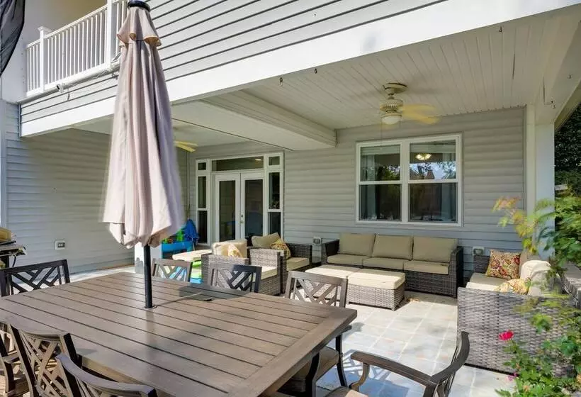 Waterfront Lusby Escape W/ Fire Pit & Kayaks!