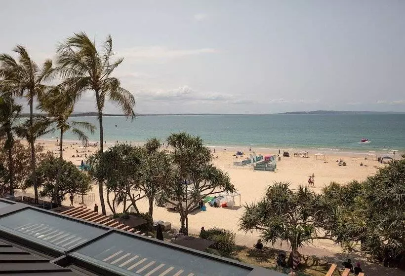 71 Hastings Street   Beachfront