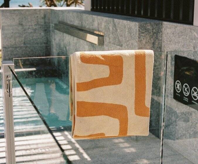 71 Hastings Street Beachfront