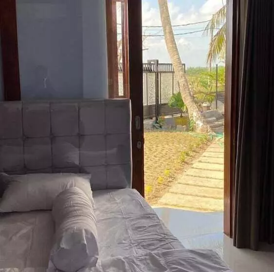 ユースホステル Linobi Homestay