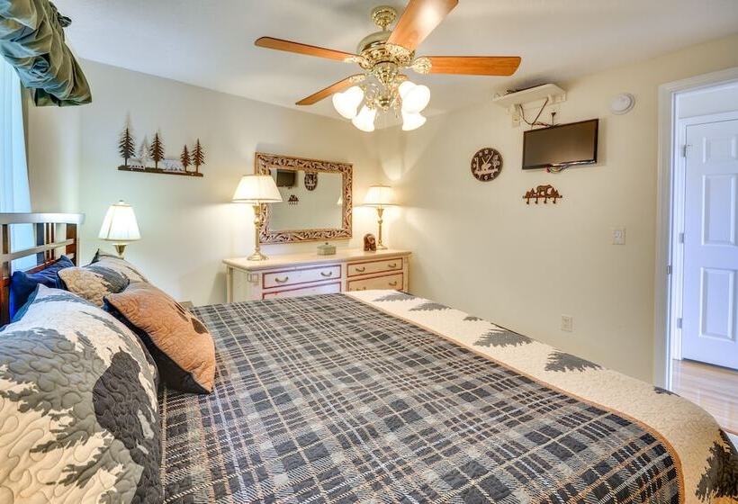 40 Acre Ararat Escape: On Site Trails & Mtn Views!