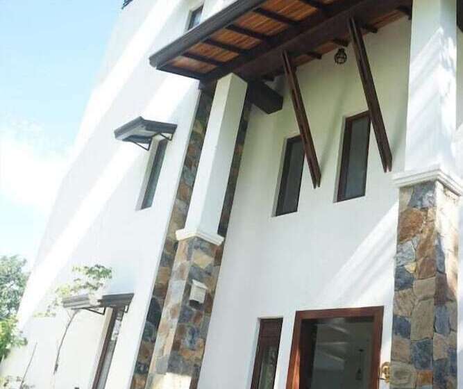 مبيت وإفطار Amandara Hills Kandy