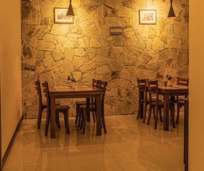 مبيت وإفطار Amandara Hills Kandy