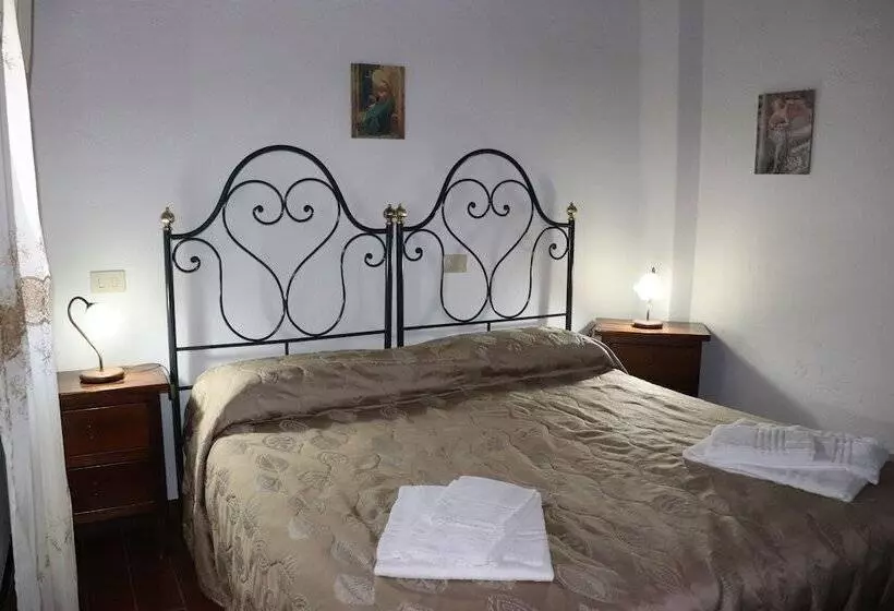 Aamiaismajoitus (B&B) Badia Il Vingone