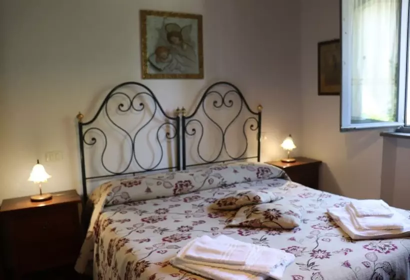 Aamiaismajoitus (B&B) Badia Il Vingone