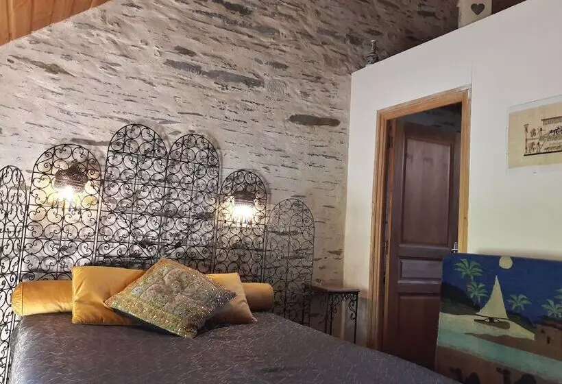 Aamiaismajoitus (B&B) L Hôt Berge De Gannedel