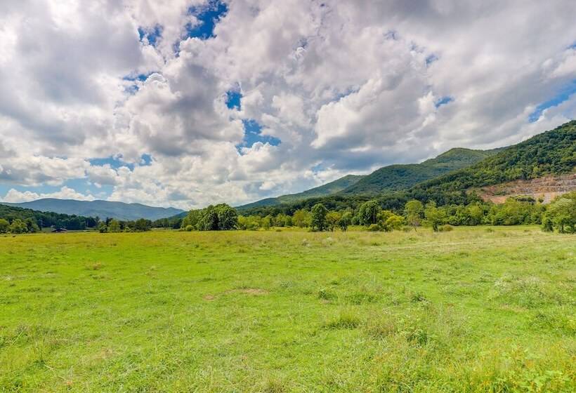 Black Mountain Retreat W/ Hot Tub + Mountain Views