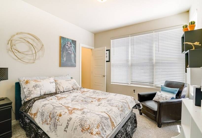 Bright & Modern Las Cruces Home In Sonoma Ranch