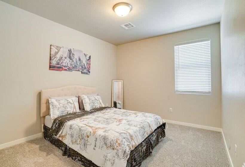 Bright & Modern Las Cruces Home In Sonoma Ranch