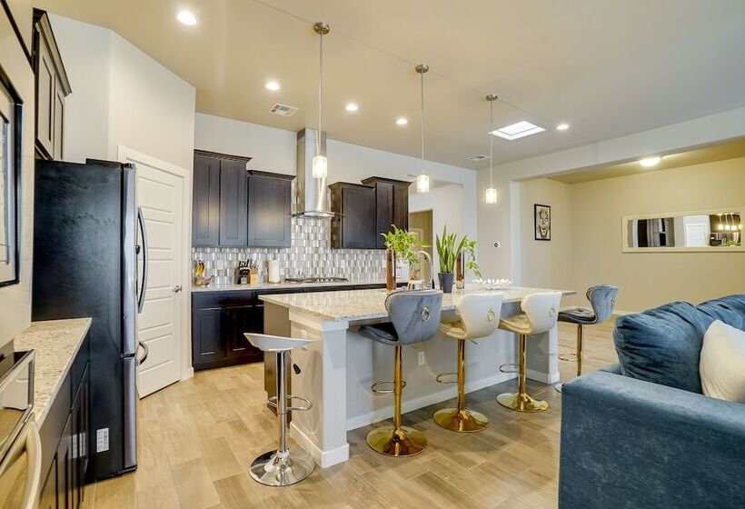 Bright & Modern Las Cruces Home In Sonoma Ranch