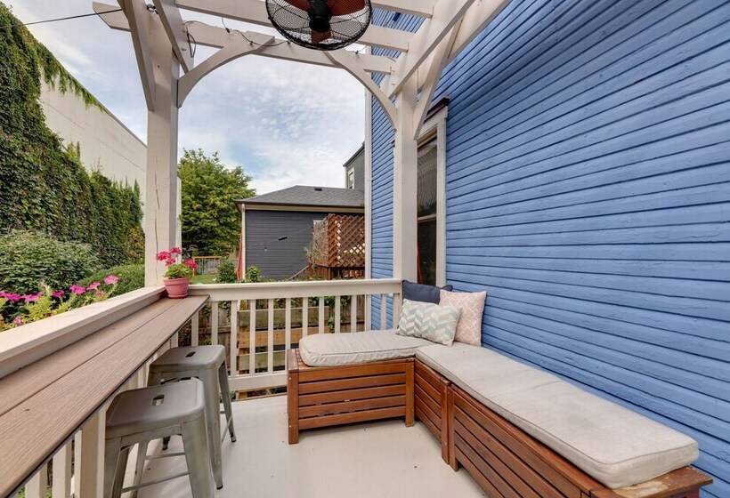 Charming Dayton Home: Walk To River + Downtown!