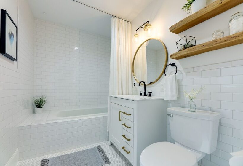 Charming Dayton Home: Walk To River + Downtown!