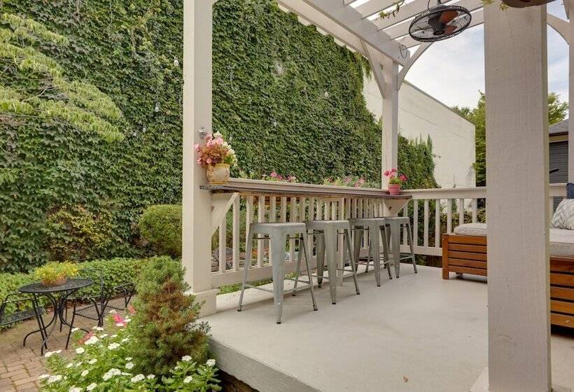 Charming Dayton Home: Walk To River + Downtown!