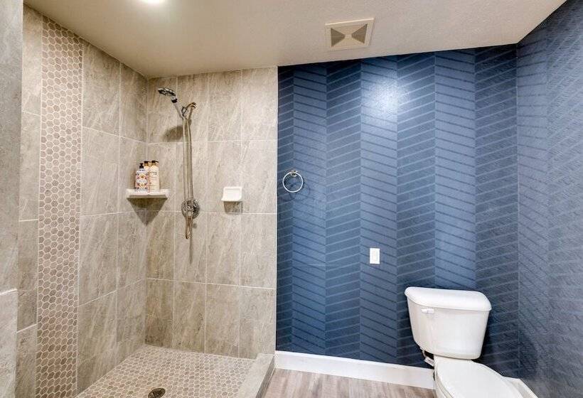 Community Perks & Patio: Sun Lakes Home!