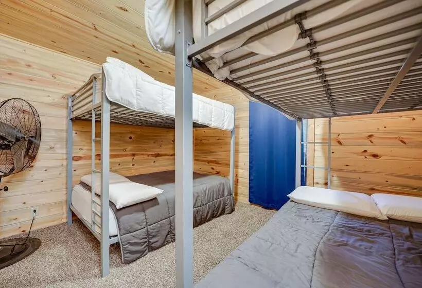 Fort Towson Cabin < 1 Block To Raymond Gary Lake