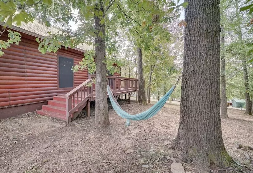 Fort Towson Cabin < 1 Block To Raymond Gary Lake