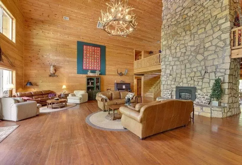 Fraziers Bottom Cabin On 800 Acres Of Land W/ Lake