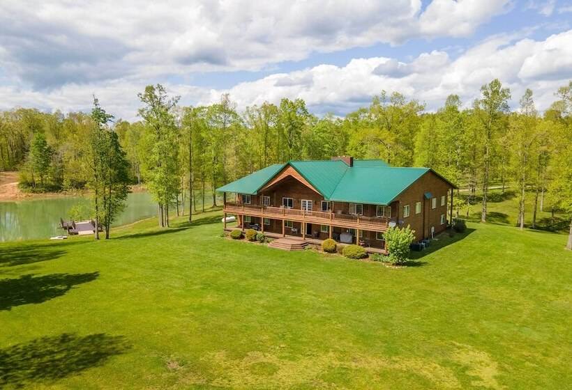 Fraziers Bottom Cabin On 800 Acres Of Land W/ Lake