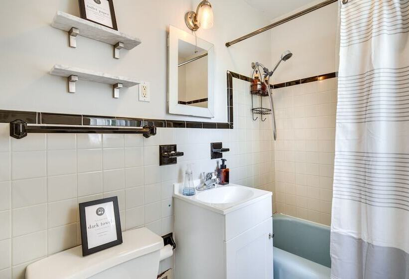 Hendersonville Haven W/ Fire Pit, Grill, Deck!