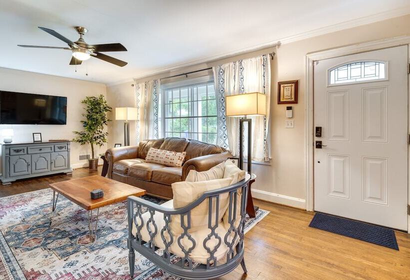 Hendersonville Haven W/ Fire Pit, Grill, Deck!