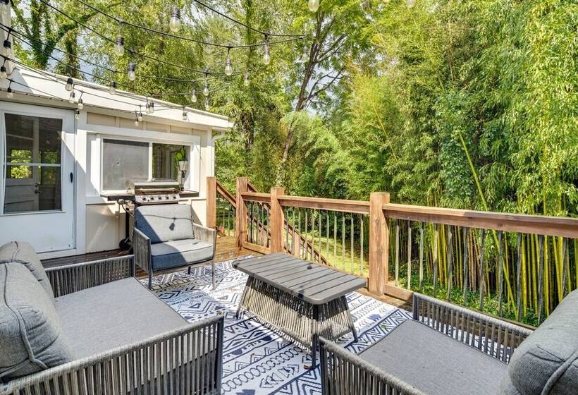 Hendersonville Haven W/ Fire Pit, Grill, Deck!