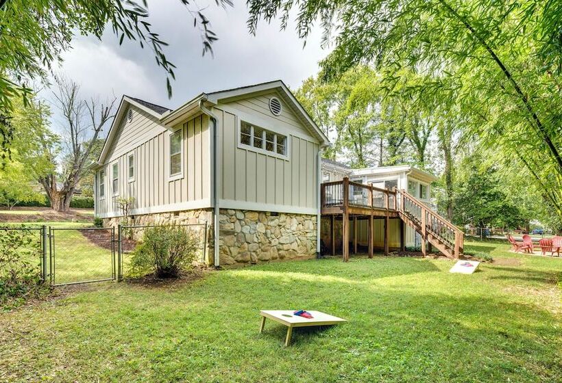 Hendersonville Haven W/ Fire Pit, Grill, Deck!