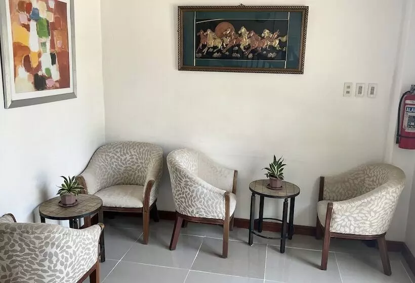 Heritage Inn Poro
