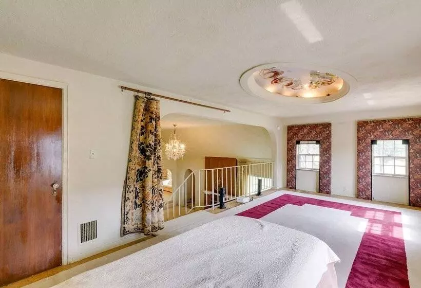 Historic Auburn Home W/ Theater & Yard!