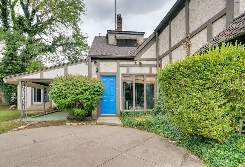 Historic Auburn Home W/ Theater & Yard!