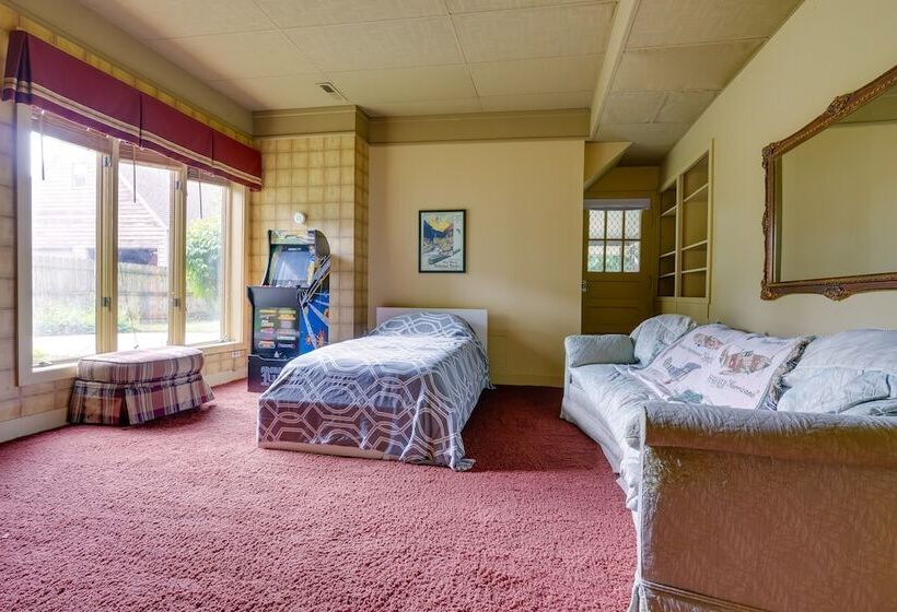 Historic Auburn Home W/ Theater & Yard!