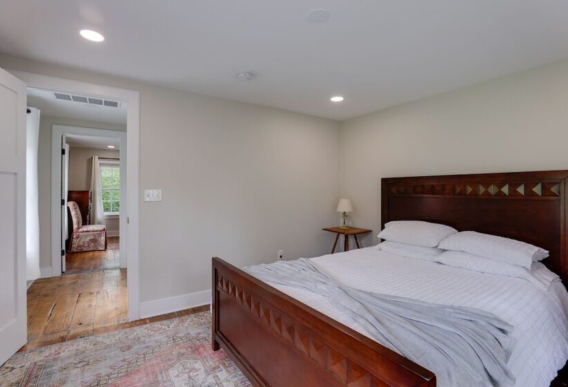 Historic Erwinna Vacation Home Near Delaware River