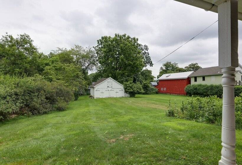 Historic Erwinna Vacation Home Near Delaware River