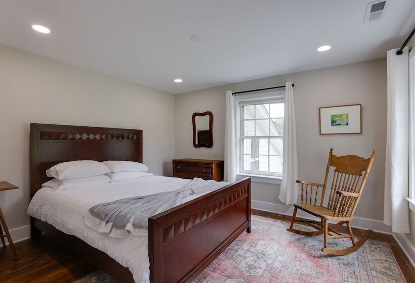 Historic Erwinna Vacation Home Near Delaware River