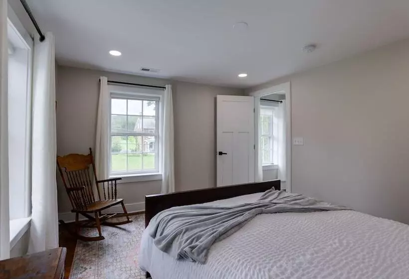 Historic Erwinna Vacation Home Near Delaware River