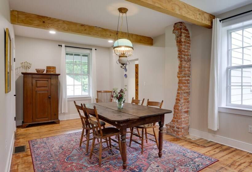 Historic Erwinna Vacation Home Near Delaware River