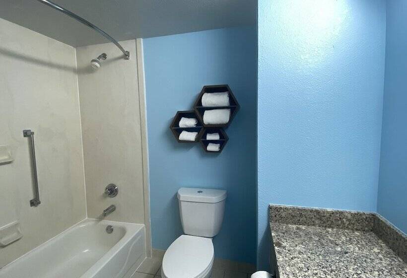 בית מלון כפרי Hometowne Studios By Red Roof Prattville