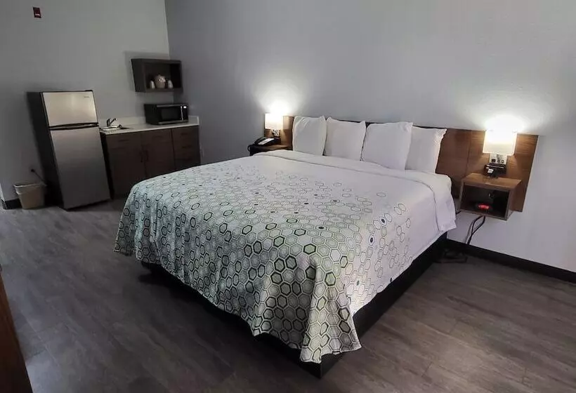 ホテル Hometowne Studios By Red Roof Prattville