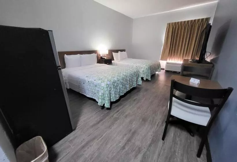 ホテル Hometowne Studios By Red Roof Prattville