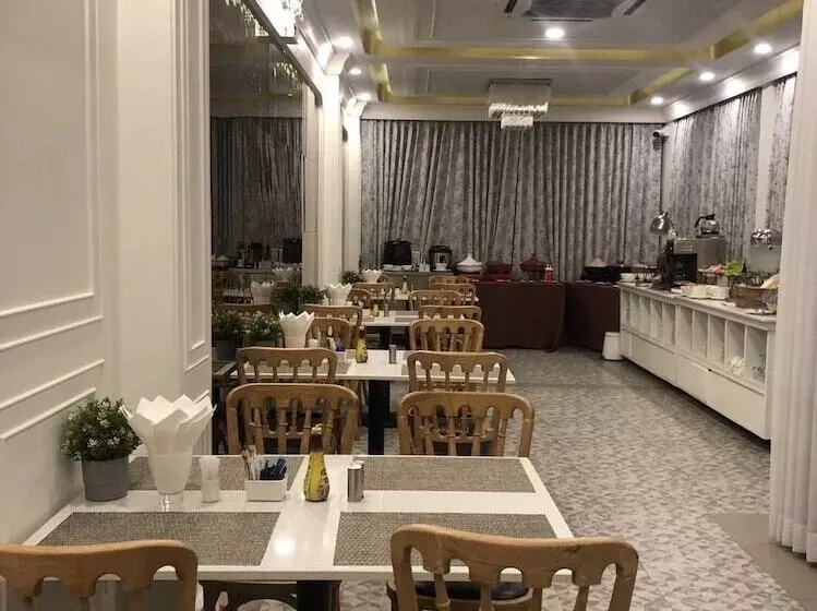 هتل Huern Kan Thong