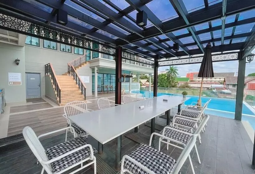 هتل Huern Kan Thong