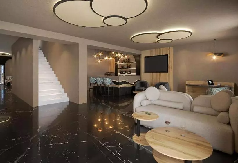 Santo Mangata Boutique Hotel And Spa