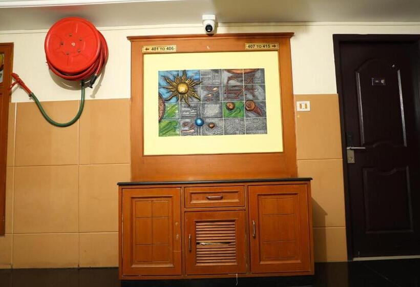 Отель Shrie Shaanth