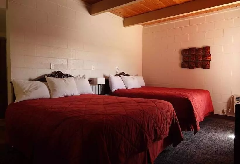 Hotelli The Castle Inn