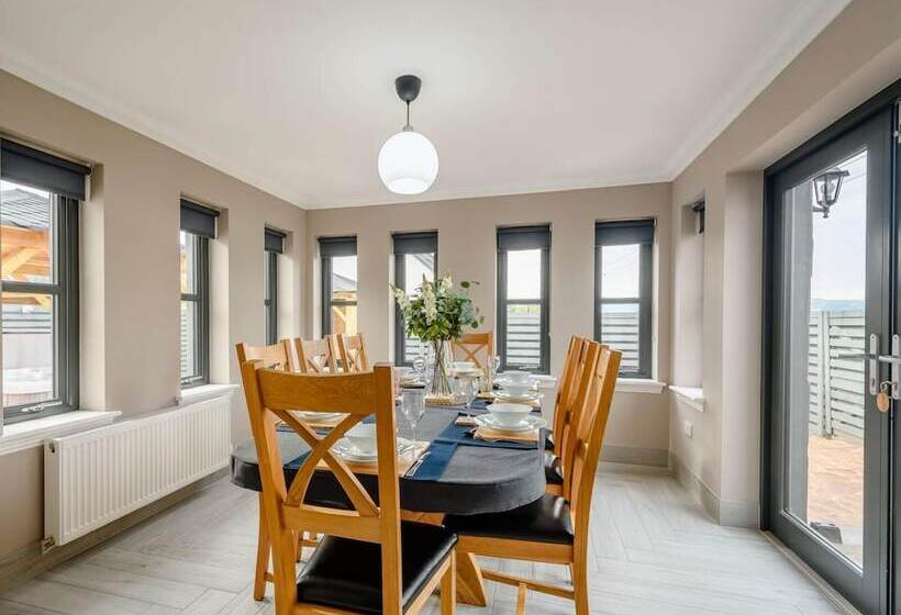 酒店 Westertonhill Holiday Lodges